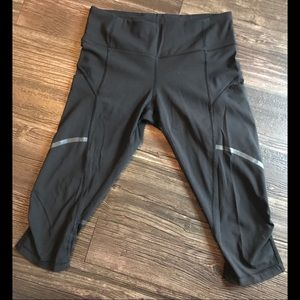 3/$50 Lululemon Crop Scrunch Leggings 16”Inseam